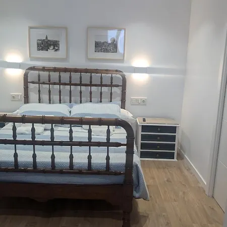 El Mirador Panoramico De Mundaka, Con Cuna Y Garaje