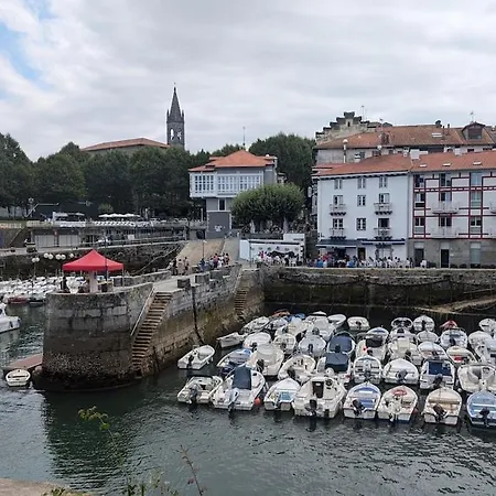 El Mirador Panorámico De Mundaka, Con Cuna Y Garaje Mundaka