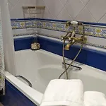 El Mirador Panoramico De Mundaka, Con Cuna Y Garaje מונדקה