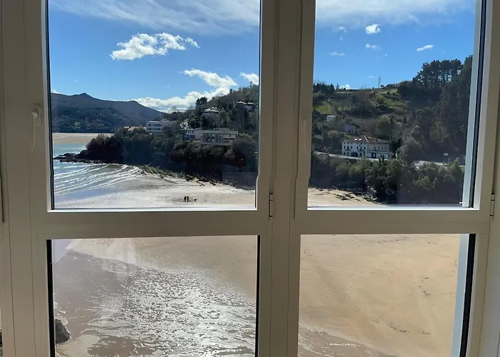 El Mirador Panorámico De Mundaka, Con Cuna Y Garaje Mundaka