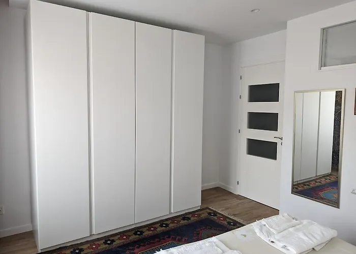 El Mirador Panorámico De Mundaka, Con Cuna Y Garaje Mundaka